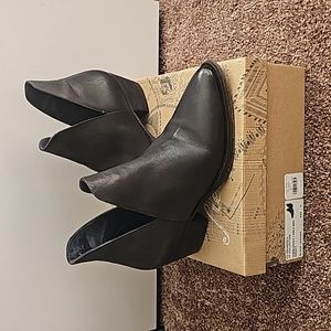 Free People Real Leather Cowboy Boots Charm Double V Ankle Boot Black Leather